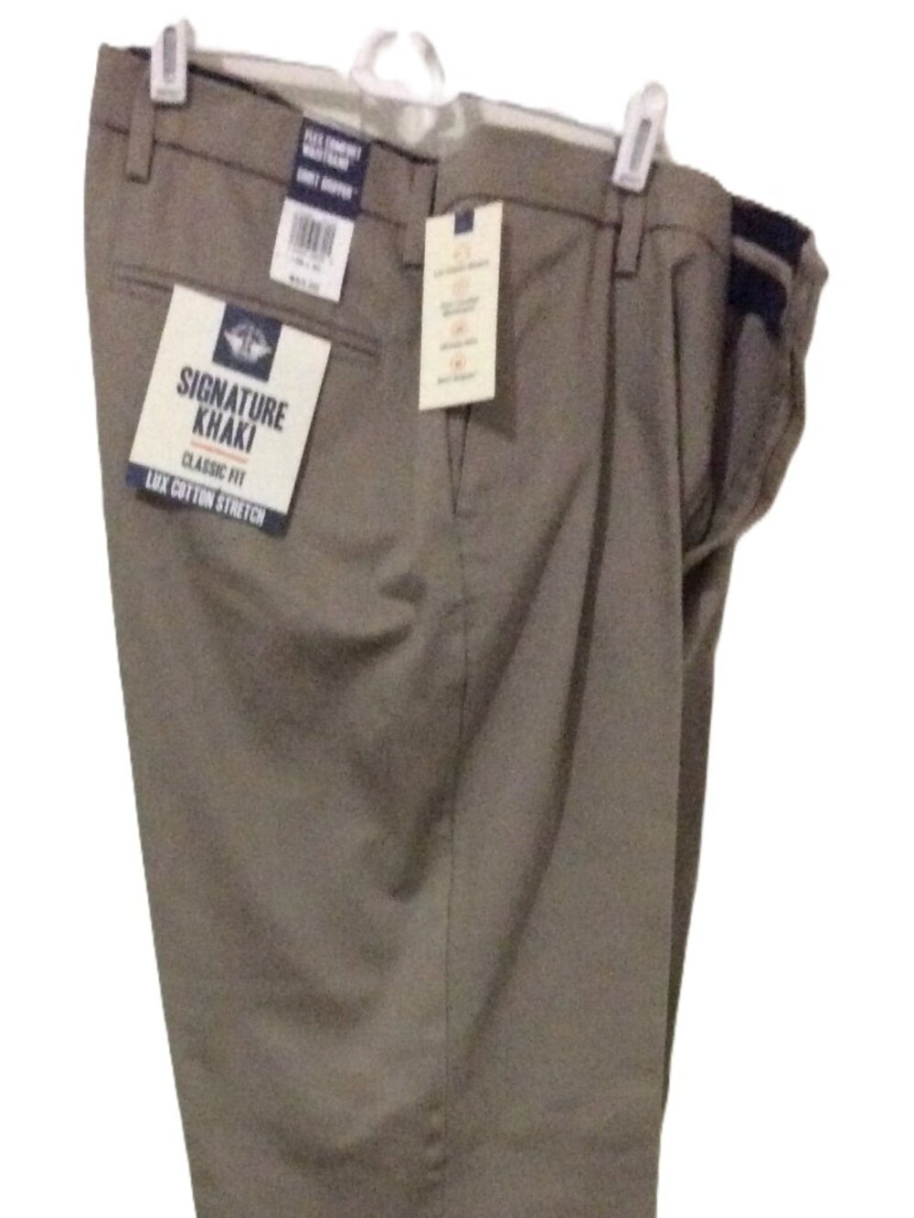 Men's Dockers Signature Khaki Pants - Classic Fit NWT